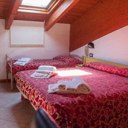 Albergo Villa Miraggio Ріміні Екстер'єр фото